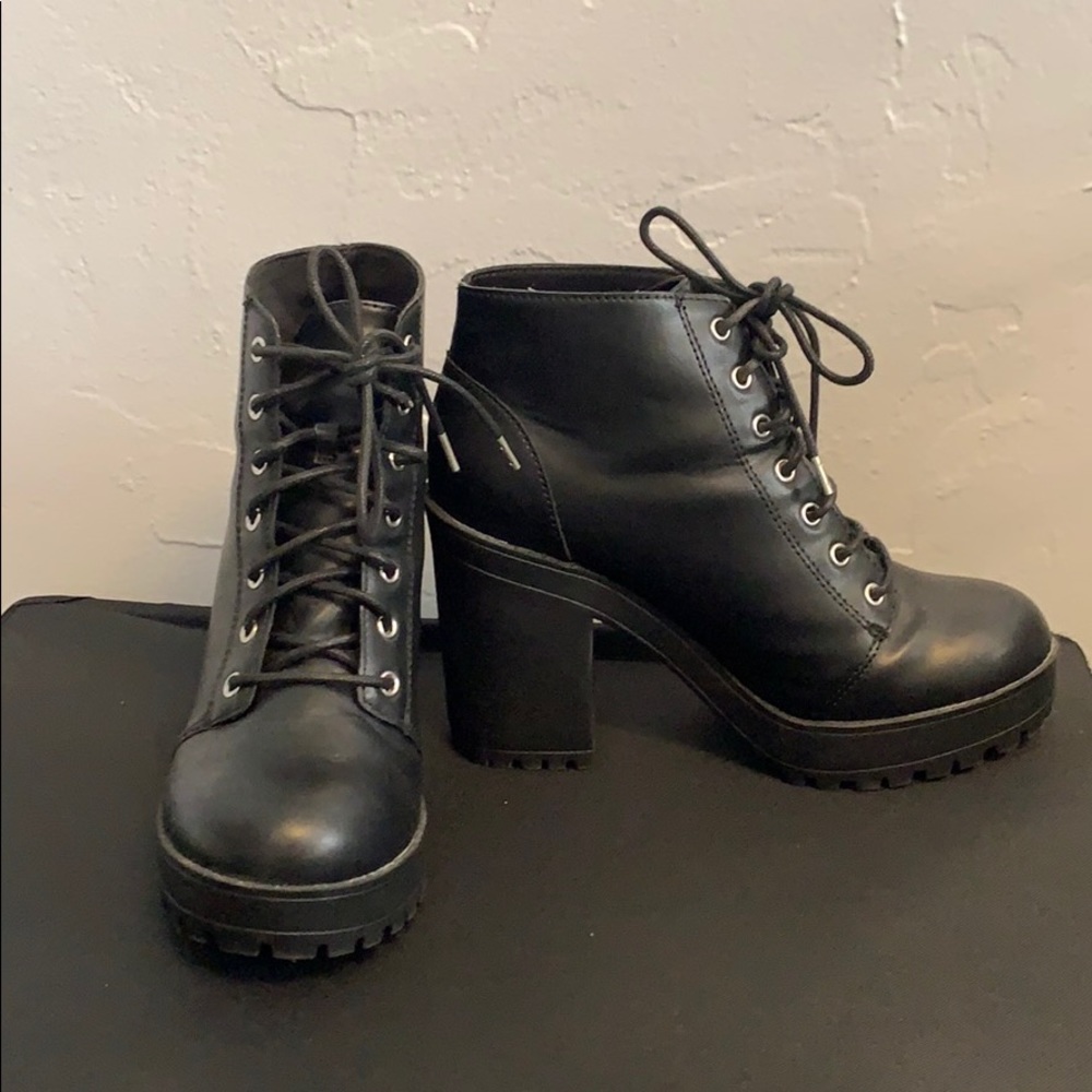 Combat Fashionable Boots